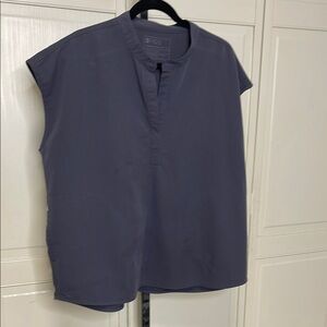 FIGS Womens XL Rafaela Scrub Gray Shirt Top Oversized Pockets Sleeveless V-Neck